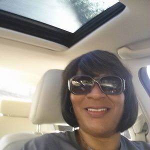 Meet your Posher, Lela